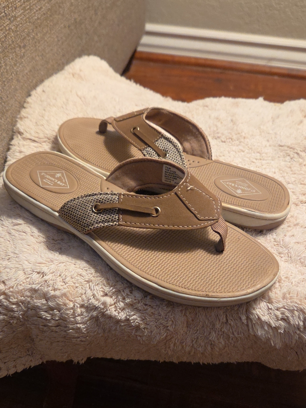 St. Johns Bay Women's Tan Casual Flip Flop Sandals